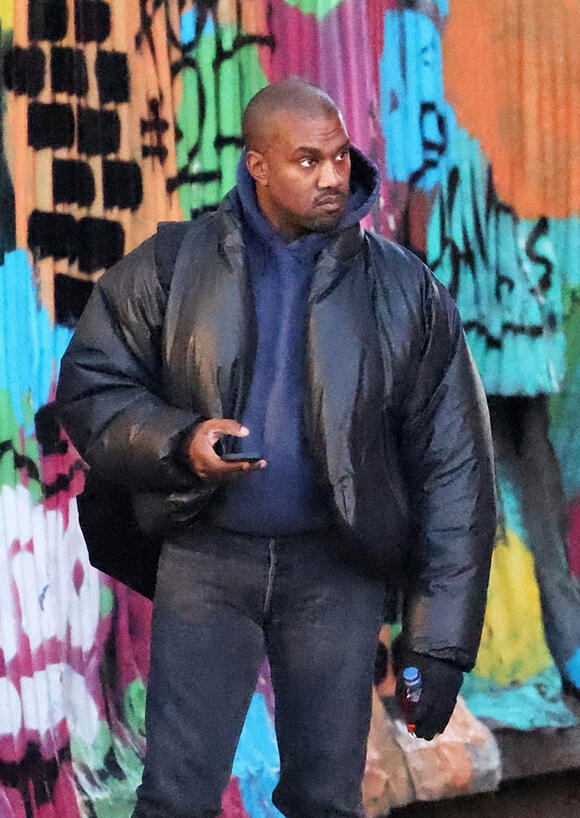 Kanye west shop north face nuptse