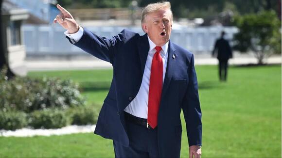 Donald Trump Says 'Rotten President' Barack Obama Is 'Gonna Be ...