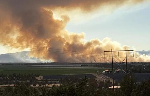 FIRE ALERT: Containment increases to 67% on the Flat Fire, evacuation ...