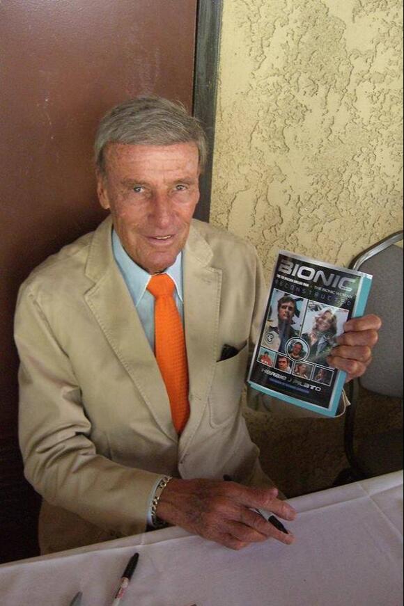 In 'Bionic' Memory of 'Six Million Dollar Man' Star Richard Anderson ...