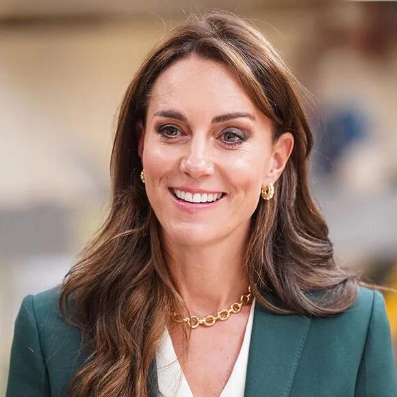 Kate Middleton Flaunts Her Long Legs In This Chic Mini Dress She Wore In  2011 Days Before Her Royal Wedding: 'She Has Always Been Gorgeous' -  NewsBreak