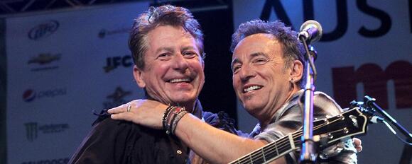“We’ve Lost an American Classic”: Bruce Springsteen Mourns the Death of ...