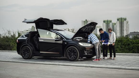 6 Luxury Car Features That Break Constantly - NewsBreak