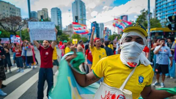 How Brazil's changing working class is reshaping the presidential race