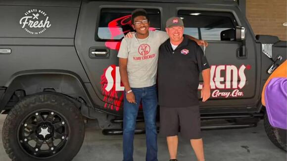 Fast-Food Worker Who Bought Coworkers Snacks Gets a Surprise Hummer ...