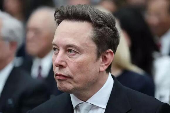 This SpaceX Bear Flips To Being A Bull On The Firm's AI Developments, Sees 70% Stock Upside