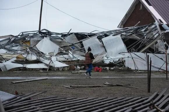 Severe weather outbreak turns deadly with EF3 tornado, record-setting ...