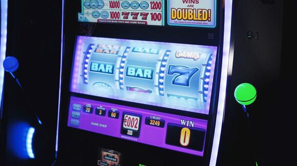 My sister won $200 at the casino. Now she gambles there every weekend ...