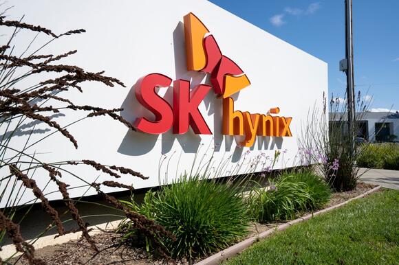 SKHY Stock Pops as SK Hynix Scraps Solidigm's U.S. IPO