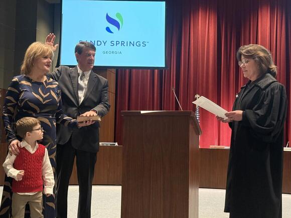 Fresh faces join the Sandy Springs City Council, Paul takes reigns ...