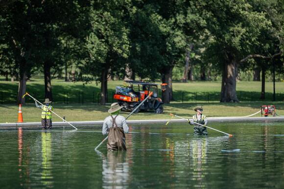 Donald Trump accused of causing Lincoln Memorial Reflecting Pool damage ...