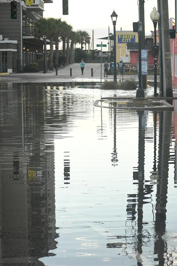 NC science panel says coast will see at least 1 foot of sea-level rise ...
