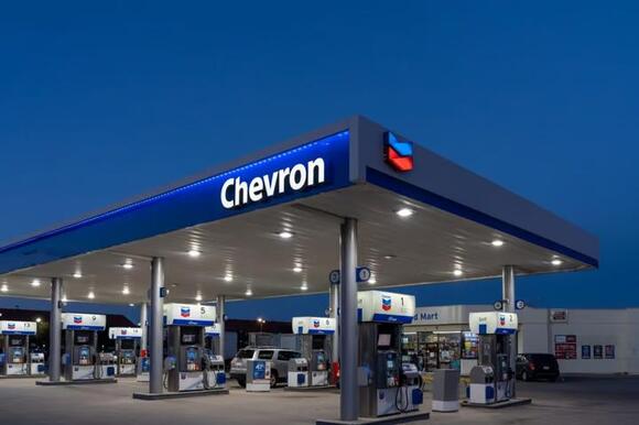 Chevron, Exxon, Shell and ConocoPhillips Hit Record Highs as Crude Rally Powers On Into Earnings