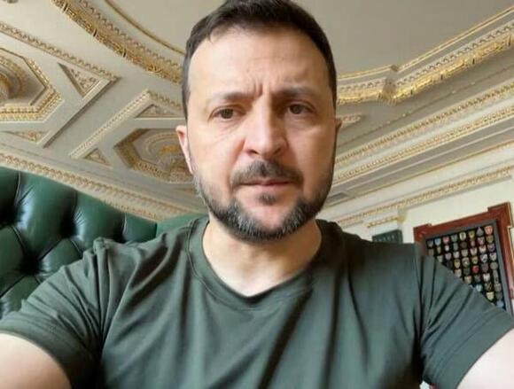 Zelenskyy Pushes For Leader Summit As Envoys Prepare To Carry Peace Talks To Moscow