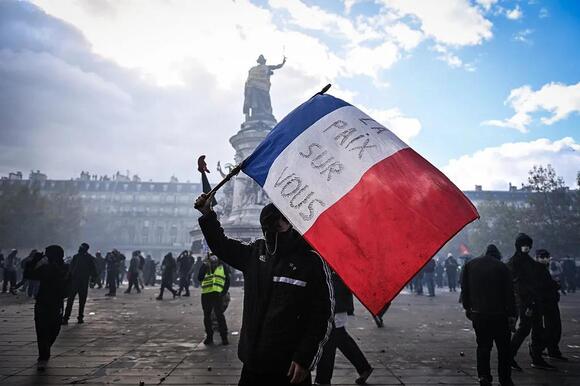 It's the economy, stupid: Why France will keep burning