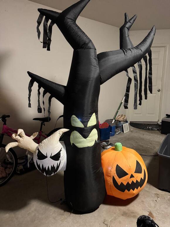 🎁 Freebies Popping Up in Cypress — Costumes & Decor - NewsBreak