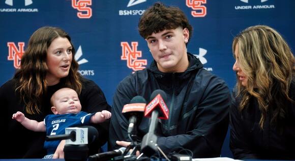 College Football Bombshell: No. 1 Ranked QB Prospect & Five-Star Recruit Flips Commitment in Jaw-Dropping Twist - NewsBreak