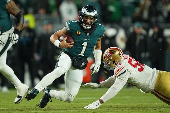South Carolina doctors weigh in on Jalen Hurts medical care for multiple blood clots