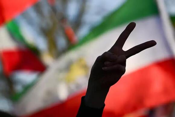 Iranian court overturns prison sentence for female singer - NewsBreak
