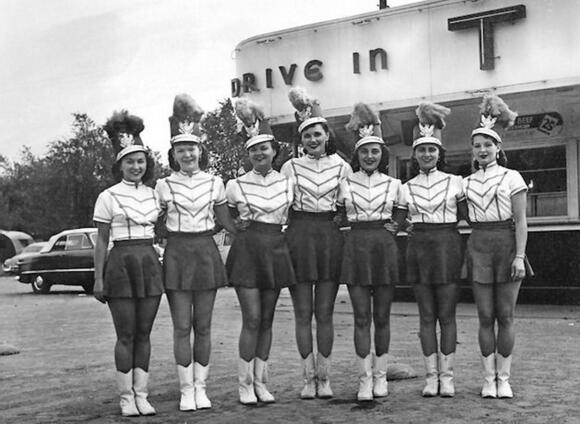 18 Vintage Photos of Classic Drive-Ins Restaurants - NewsBreak