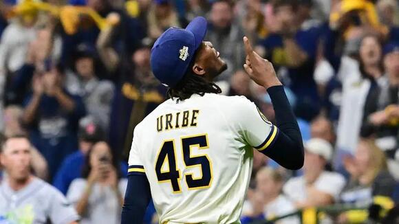 Pat Murphy offers high praise for Abner Uribe's bounce-back outing in Game 1 of World Series