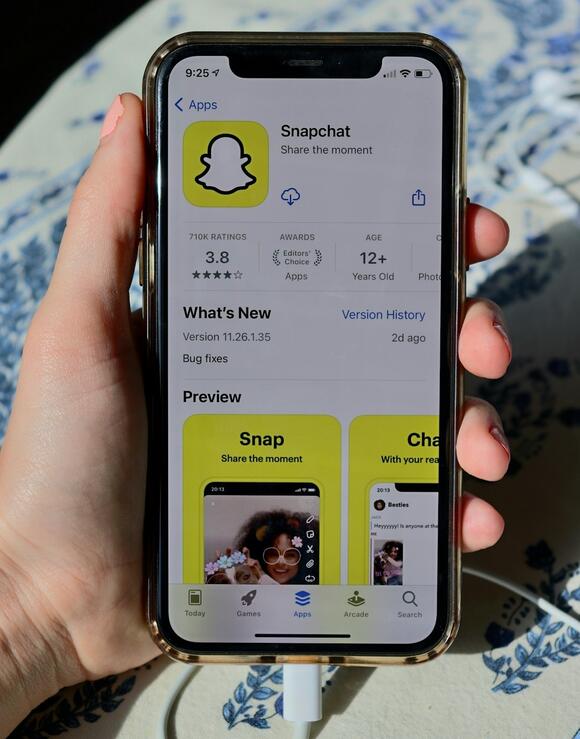 How Dangerous are Online Apps for Kids and Teens? TikTok, Instagram ...