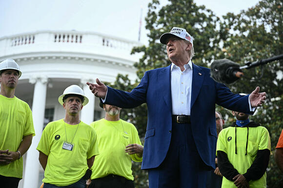 Video: Trump Installs Massive US Flag at White House - NewsBreak