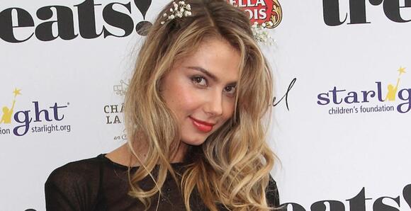 Model Once Linked to Justin Bieber Dies at 34 Months After Welcoming Her First Baby
