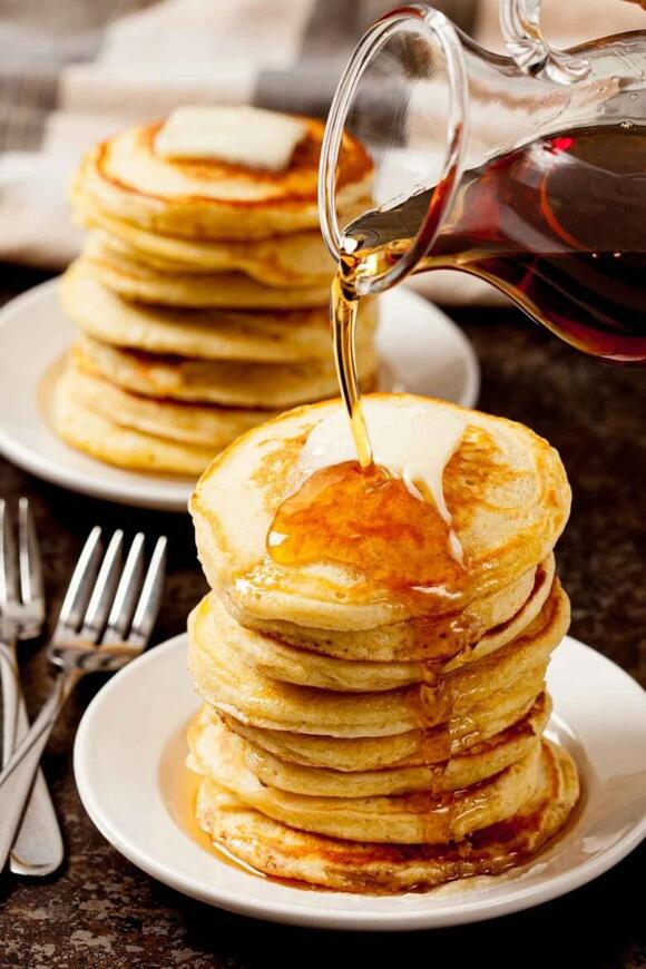 These Golden Homemade Pancakes Make Every Breakfast Feel Extra Special ...