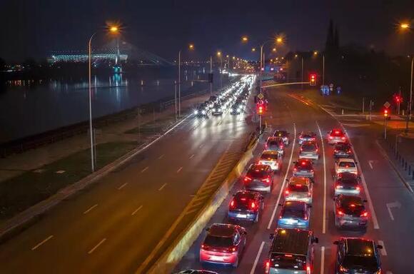 One Reason US Pedestrians Keep Dying: 'Stroads' - NewsBreak