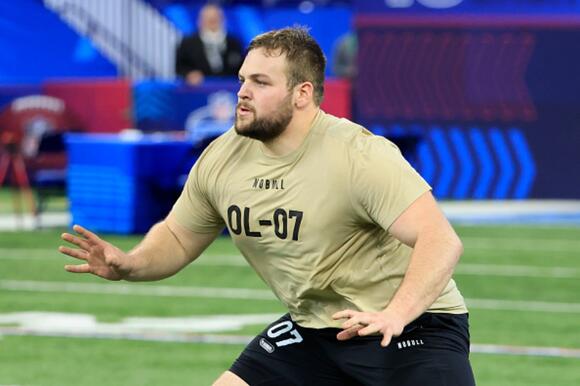 BREAKING: Dallas Cowboys Lose Key Offensive Star For 6-8 Weeks After  Suffering Devastating Injury During Win vs. Giants - NewsBreak