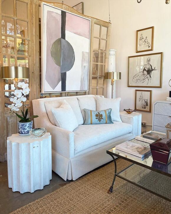 30 Living Room Pillow Ideas for 2026 That Sofas Need More Than Just a ...