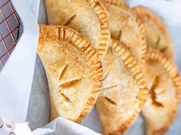 10 Cozy Air Fryer Apple Desserts Perfect for Fall - NewsBreak
