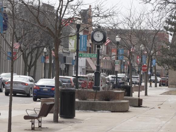 Fond du Lac exploring downtown outdoor drinking zone - NewsBreak