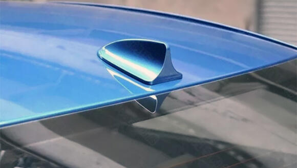 Why Modern Cars Have a “Shark Fin” on the Roof — And What It Actually ...