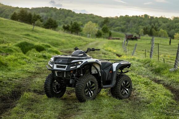 Can-Am’s 2026 Off-Road Lineup Brings Electric Power and First-in-Class ...