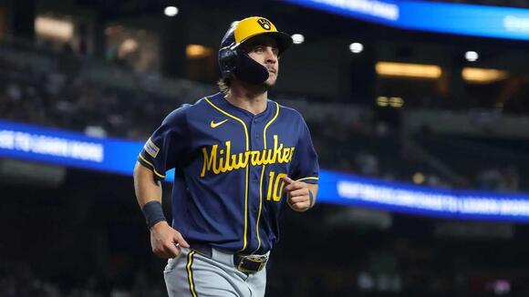 Sal Frelick home run has Brewers fans going mad