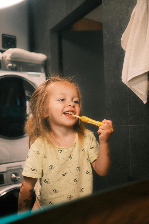 Simple Bedtime Habits That Protect Early Childhood Teeth - NewsBreak