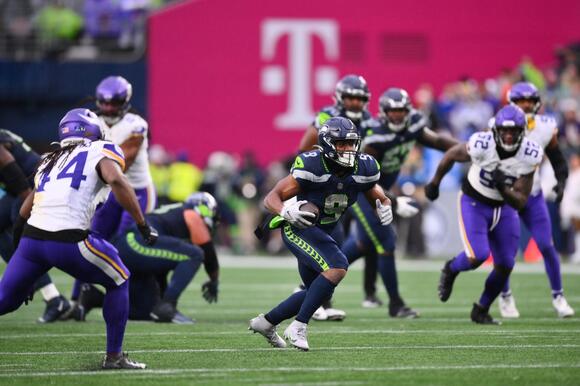 Cancel Home Games For The Rest Of The Season”: Shocking Video Surfaces From Seahawks-49ers Week 1 Game That Should Worry Every Seattle Fan [VIDEO] - NewsBreak