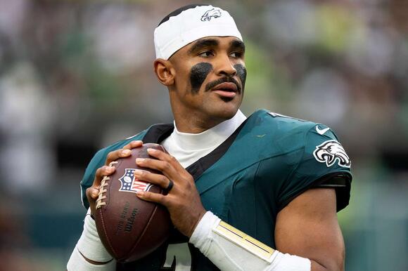 Doctor Explains Jalen Hurts’ Diagnosis After Blood Clots End the Eagles QB's Season (Exclusive)