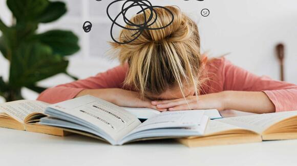 The hard-work myth — why working longer is making you poorer - NewsBreak