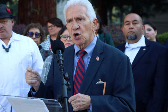 Additional California federal lawmakers receive suspicious white powder envelopes
