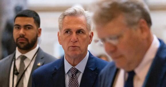 Biden Hires 24 Lawyers and Aides for White House War Room to Strategize ...