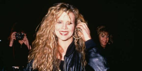 14 Timeless Photos of Kim Basinger - NewsBreak
