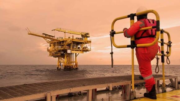 20 of the World’s Most Dangerous Jobs - NewsBreak