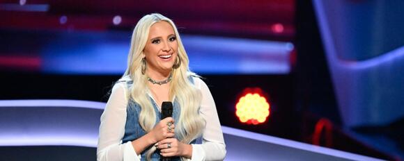 3 Quick Facts About Kayleigh Clark, 'The Voice' Contestant Whose Sugarland  Cover Got Her a Four-Chair Turn - NewsBreak
