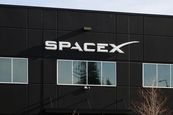 SpaceX Turns Profitable. Investors Can Thank AI, Not Rockets or Starlink, for the SPCX Stock Win.