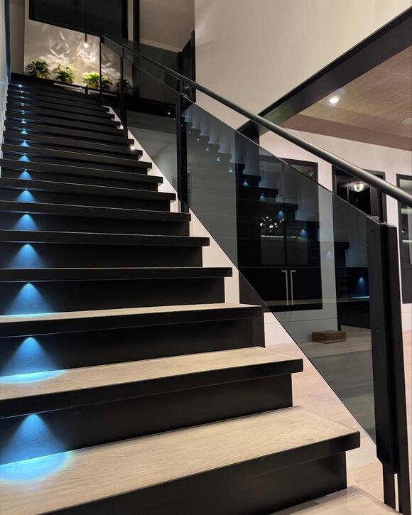 12 Glass Staircase Balustrade Ideas for 2026 Where Solid Railings ...