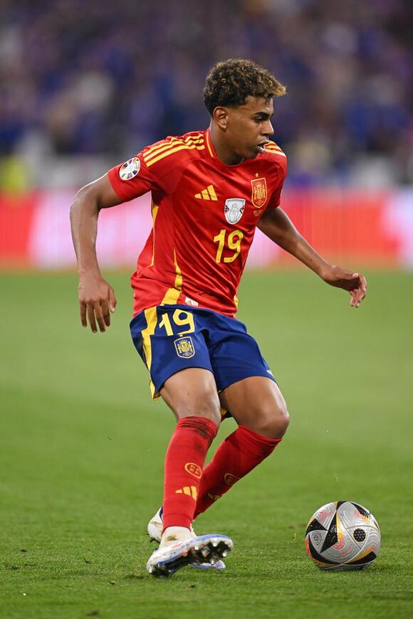 Meet Lamine Yamal, the 16-year-old Spanish soccer prodigy