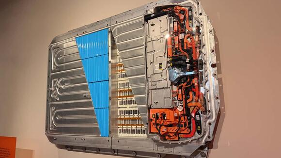 'Cell-To-Body': How The Volvo EX60's Battery Changes How EVs Are Built ...